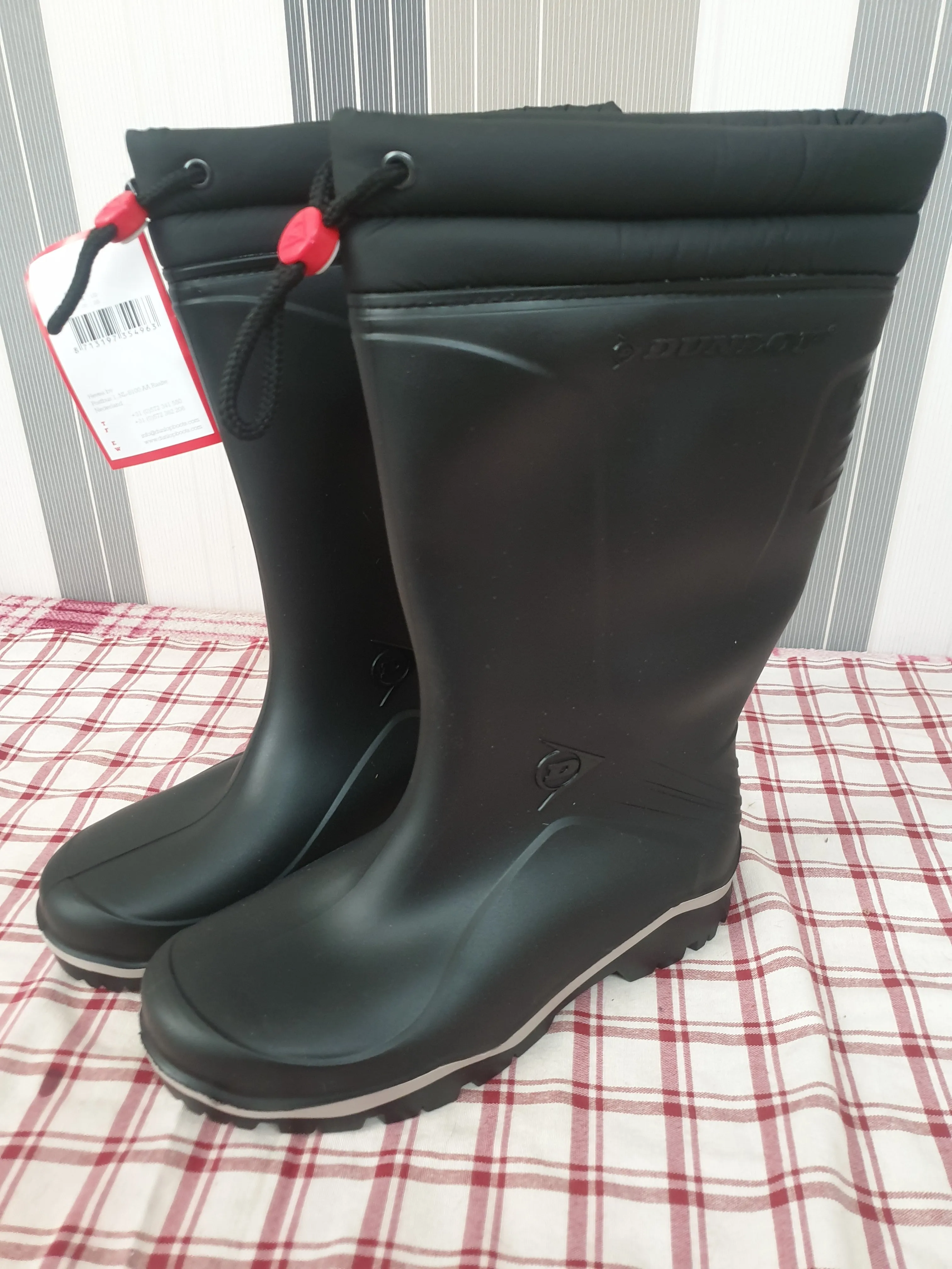 💦 NEW WITH TAGS 💦 Black Dunlop fleeced lined wellingtons FREE POSTAGE 🟢