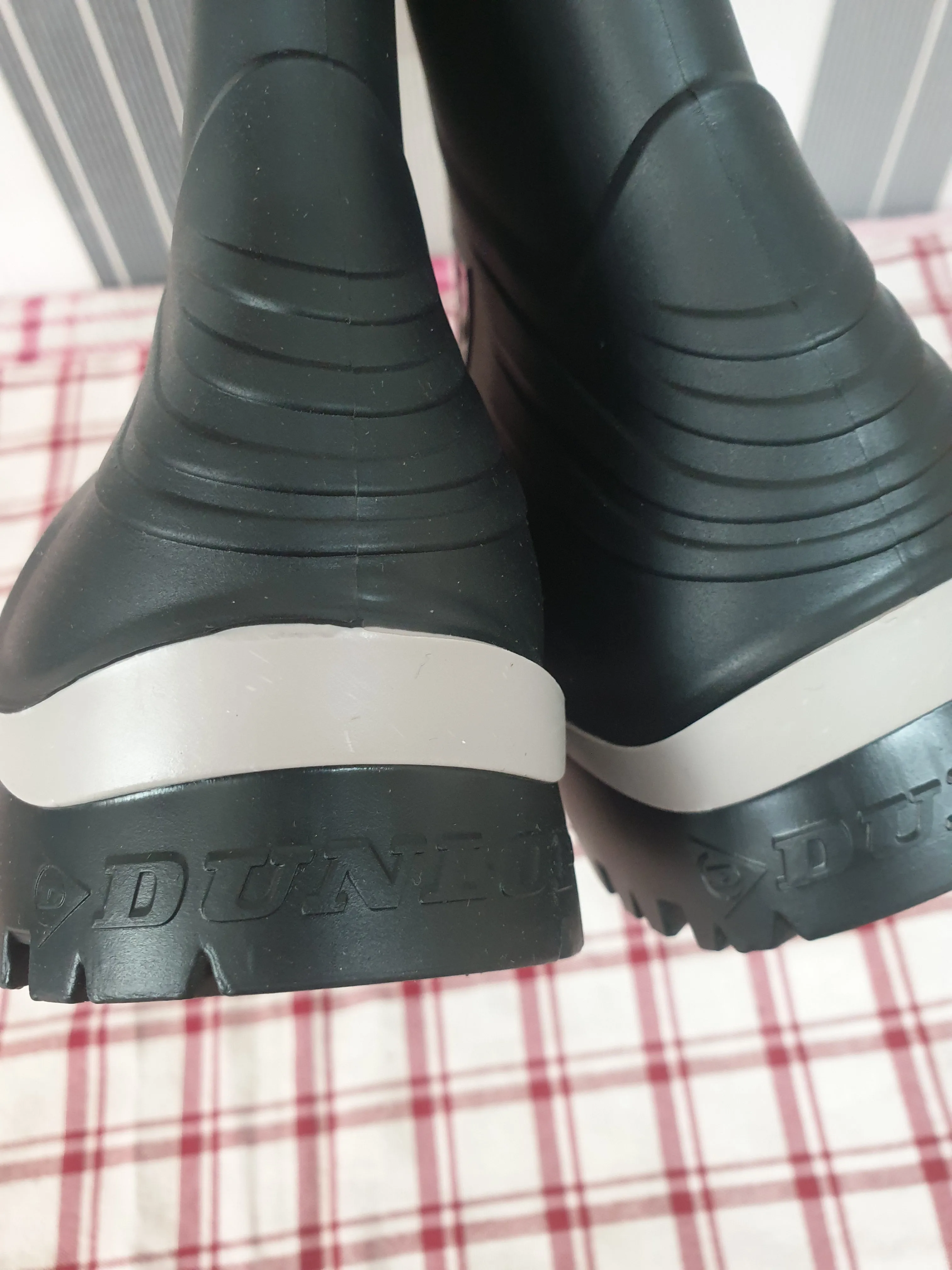 💦 NEW WITH TAGS 💦 Black Dunlop fleeced lined wellingtons FREE POSTAGE 🟢
