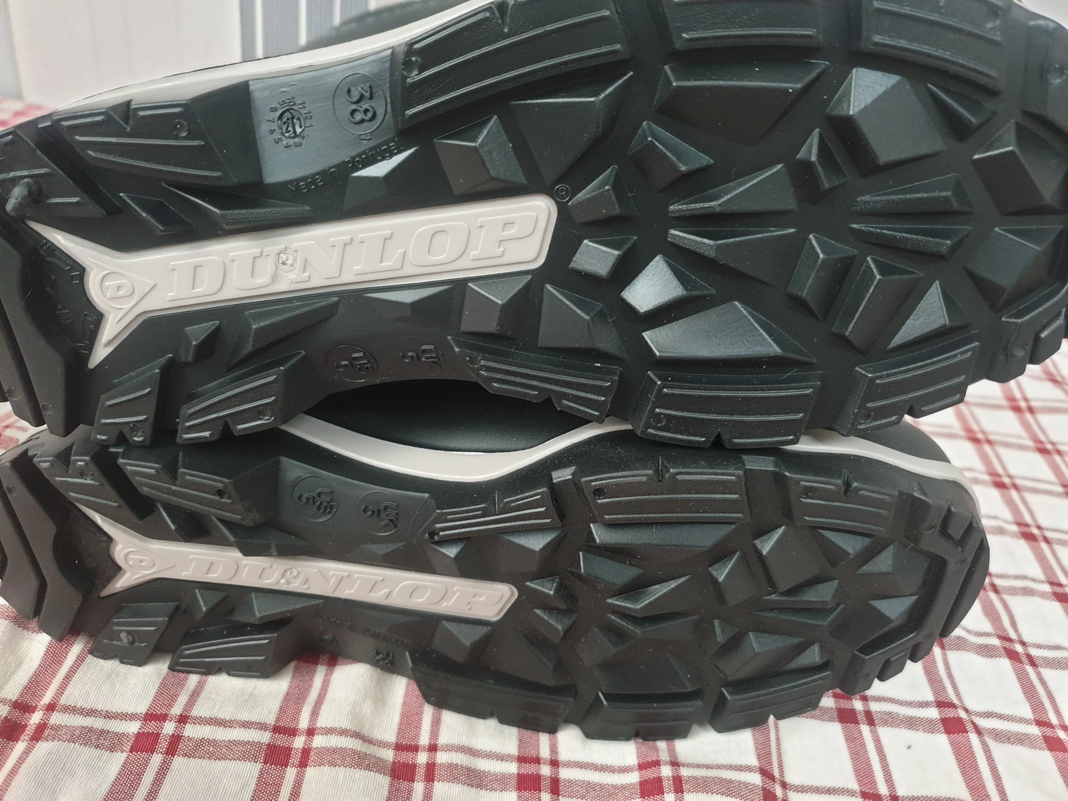 💦 NEW WITH TAGS 💦 Black Dunlop fleeced lined wellingtons FREE POSTAGE 🟢