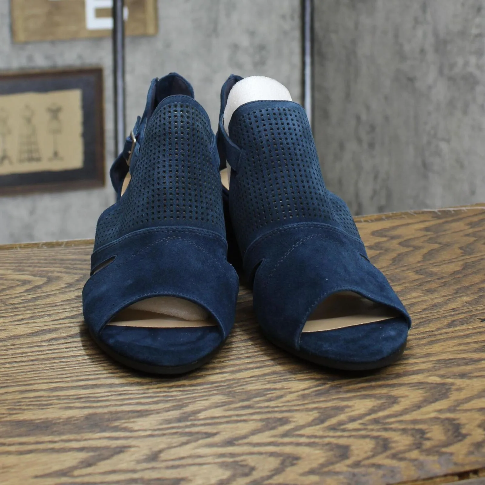 Bella Vita Womens Illiana Block Heel Heeled Sandal Navy Suede Leather Blue 8.5WW