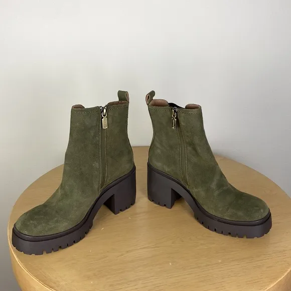 Blondo Women's 7 Raquel Waterproof Chelsea Boot Olive Green Platform Chunky