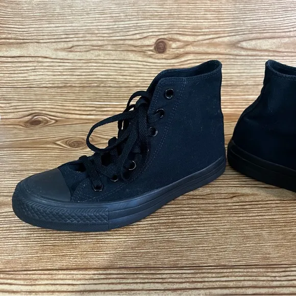 Converse Chuck Taylor All Star Unisex High Top Monochrome Black Men's 4 Womens 6