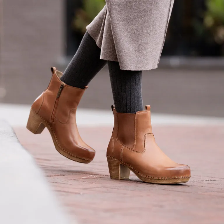 DANSKO SHAYNA - 1833-642200