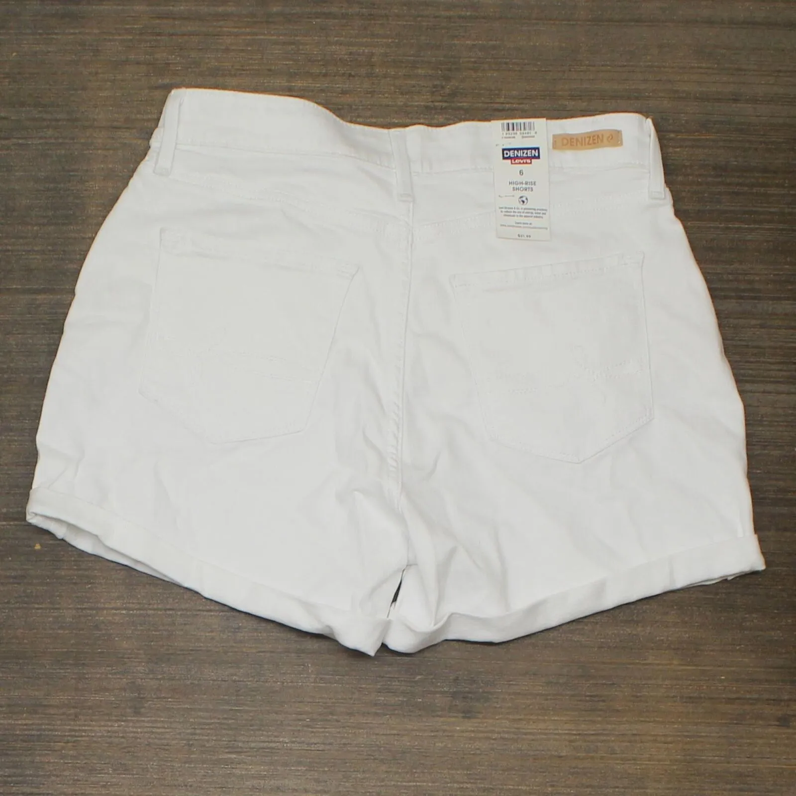 DENIZEN from Levi's Women's High-Rise Jean Shorts 78175972 White 6