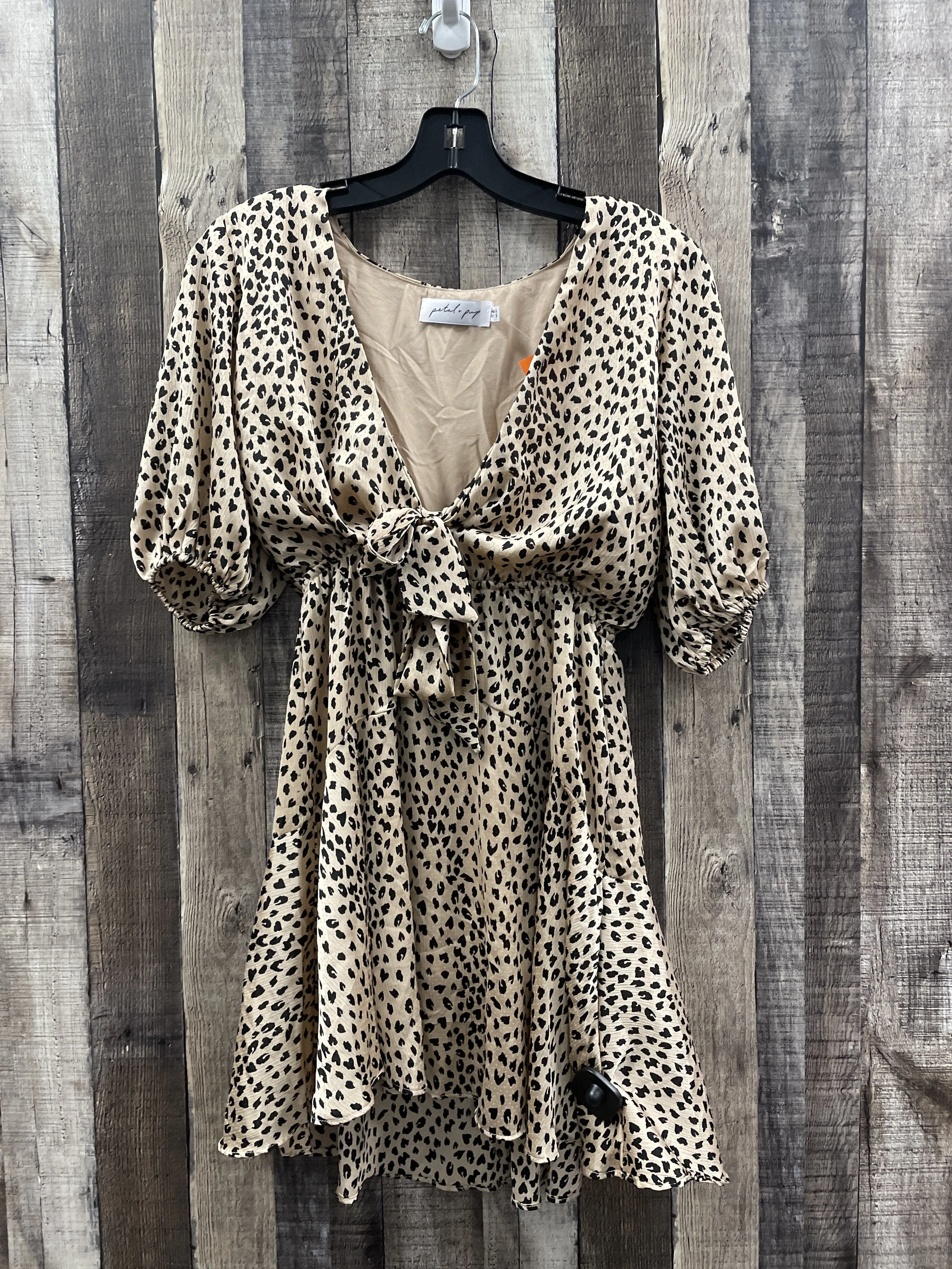 Dress Casual Short By Cme  Size: Xs