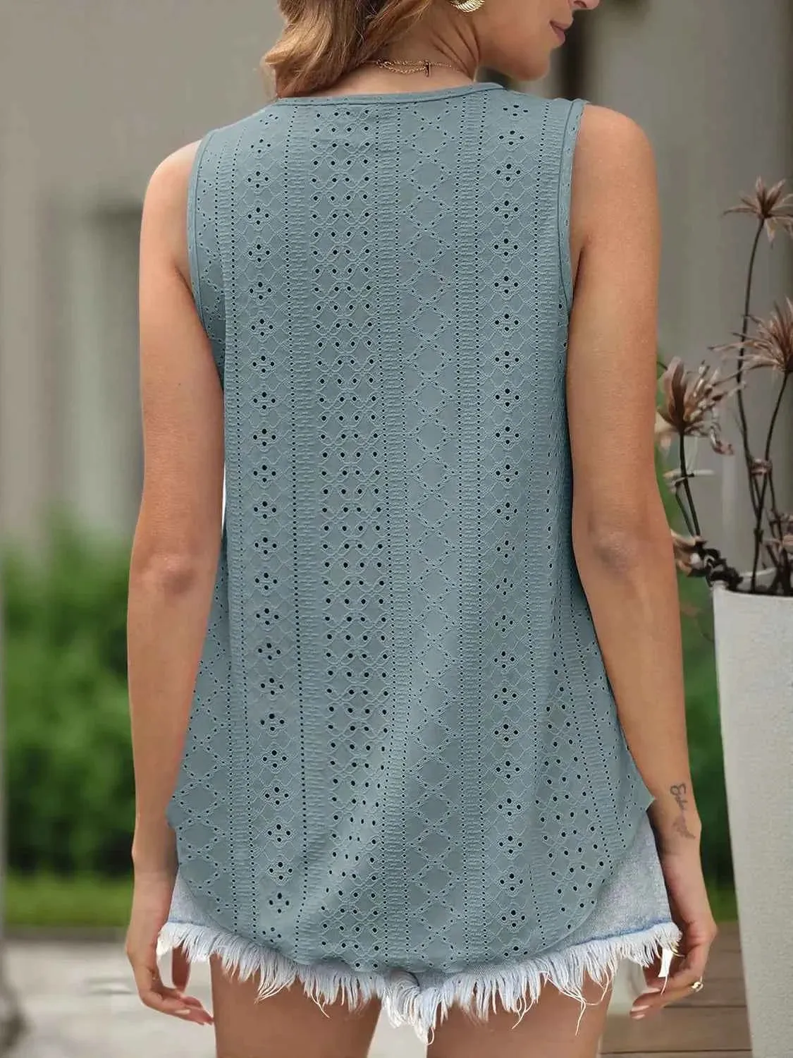 Eyelet Scoop Neck Tank Top for Effortless Style