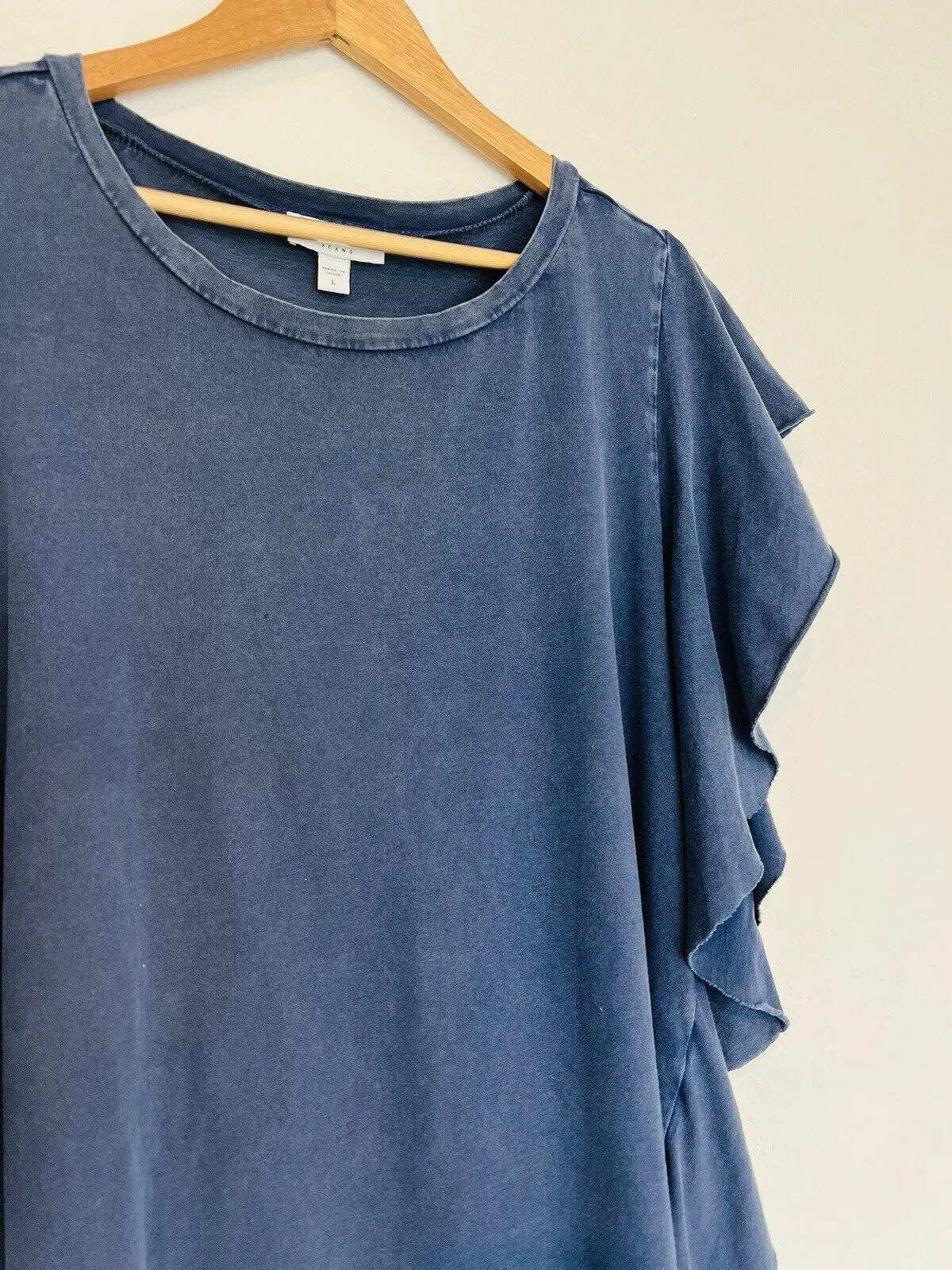 FRAYED JEANS Blue Distressed Jersey Top Sz L Ruffle Sleeve Relaxed Cotton Boho