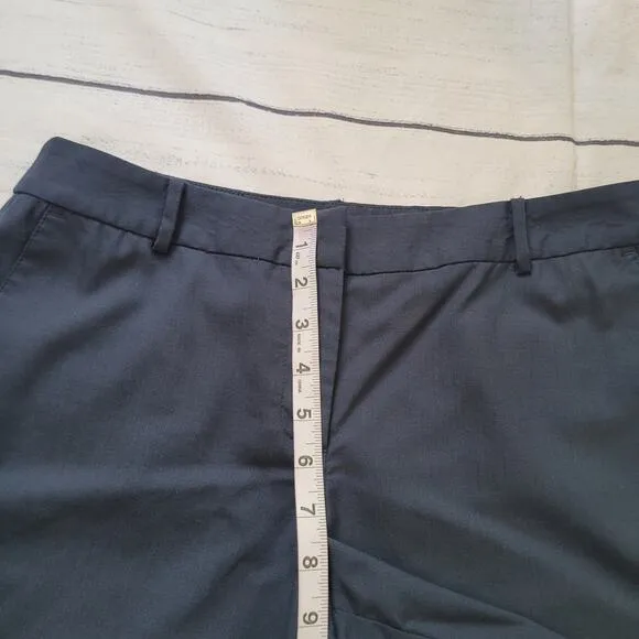 J. Jill Size8 Simple 120 Washable 100% Wool Bermuda Pocket Shorts Navy Blue