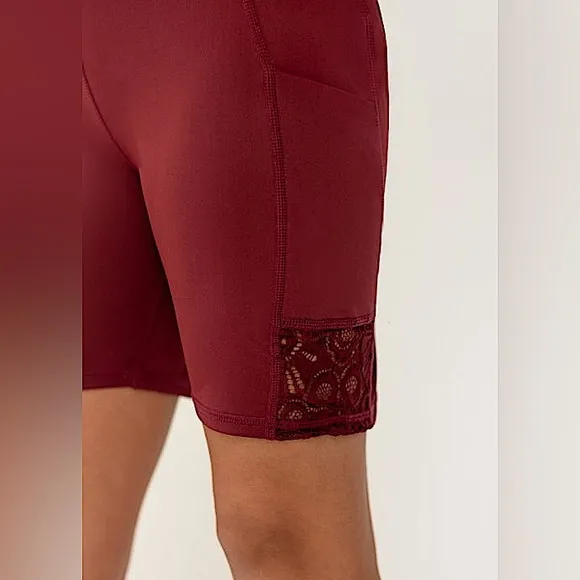🌺Joyfolie Renata Bike Burgundy Shorts w Lace &amp; a Coordinating Sports Bra, NWT✨