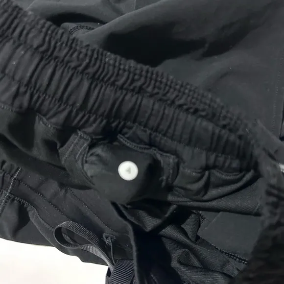 LULULEMON athletic Shorts Black 4 logo sport gym running yoga