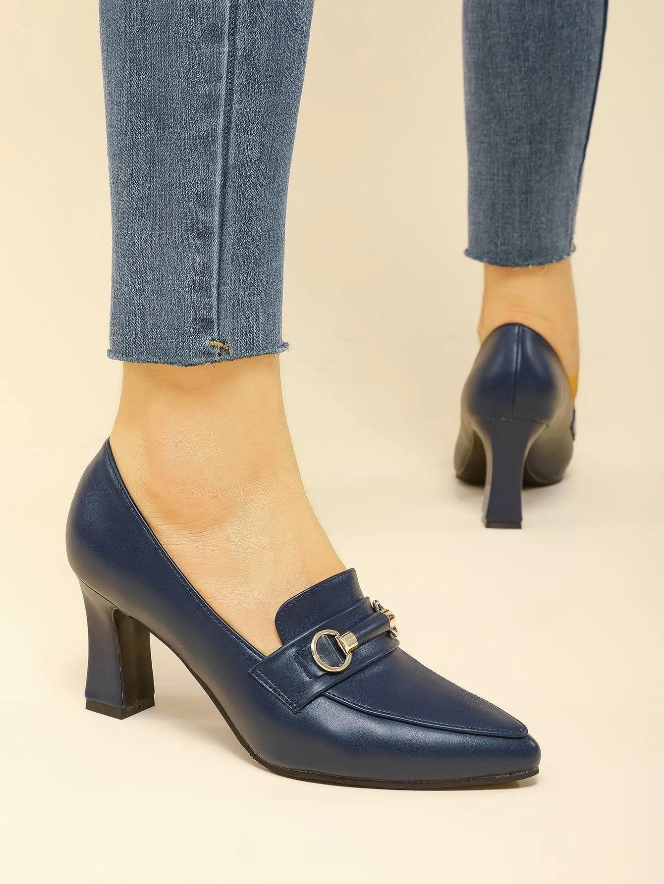 Metal Decor Point Toe Chunky Heeled Loafers