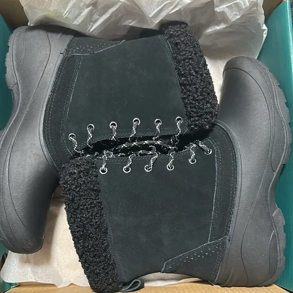 Northeast Outfitters Women's Pac 200g Winter Boots 10