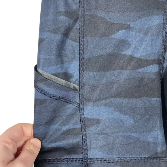 NWOT Lululemon Logo Waistband High Rise Pocket Bike Shorts in Blue Camo Size 4