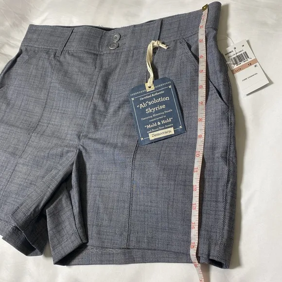 NWT Democracy “Ab Solution” Skyrise Trouser Shorts