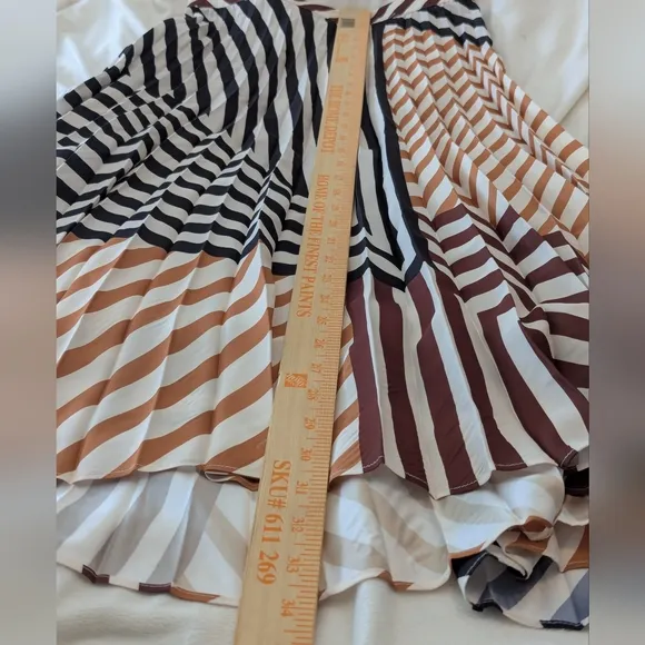 NWT Mango Italian Fabric Printed Pleated Abstract Orange Stripe Midi Skirt Sz S