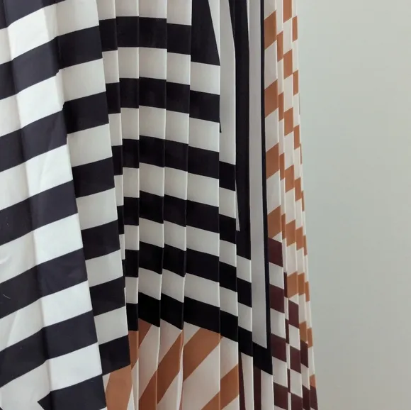 NWT Mango Italian Fabric Printed Pleated Abstract Orange Stripe Midi Skirt Sz S