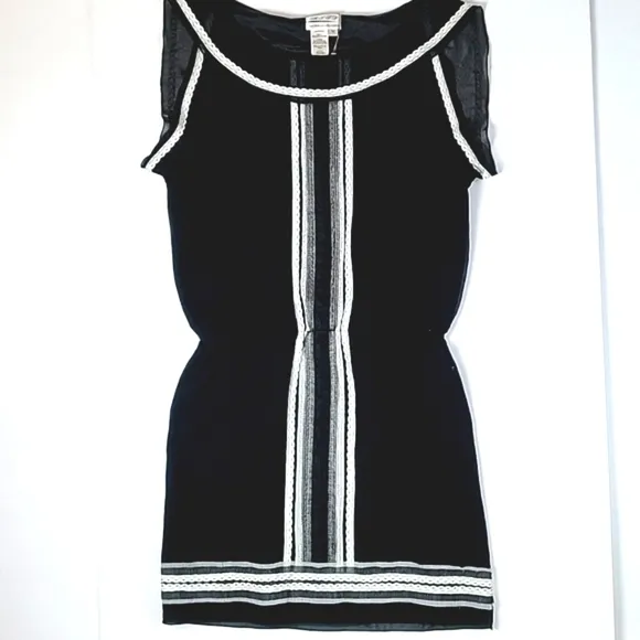 NWT M.S.S.P. Milana Black &amp; Cream  Embroidered Lace Trim Sleeveless Mini  Dress