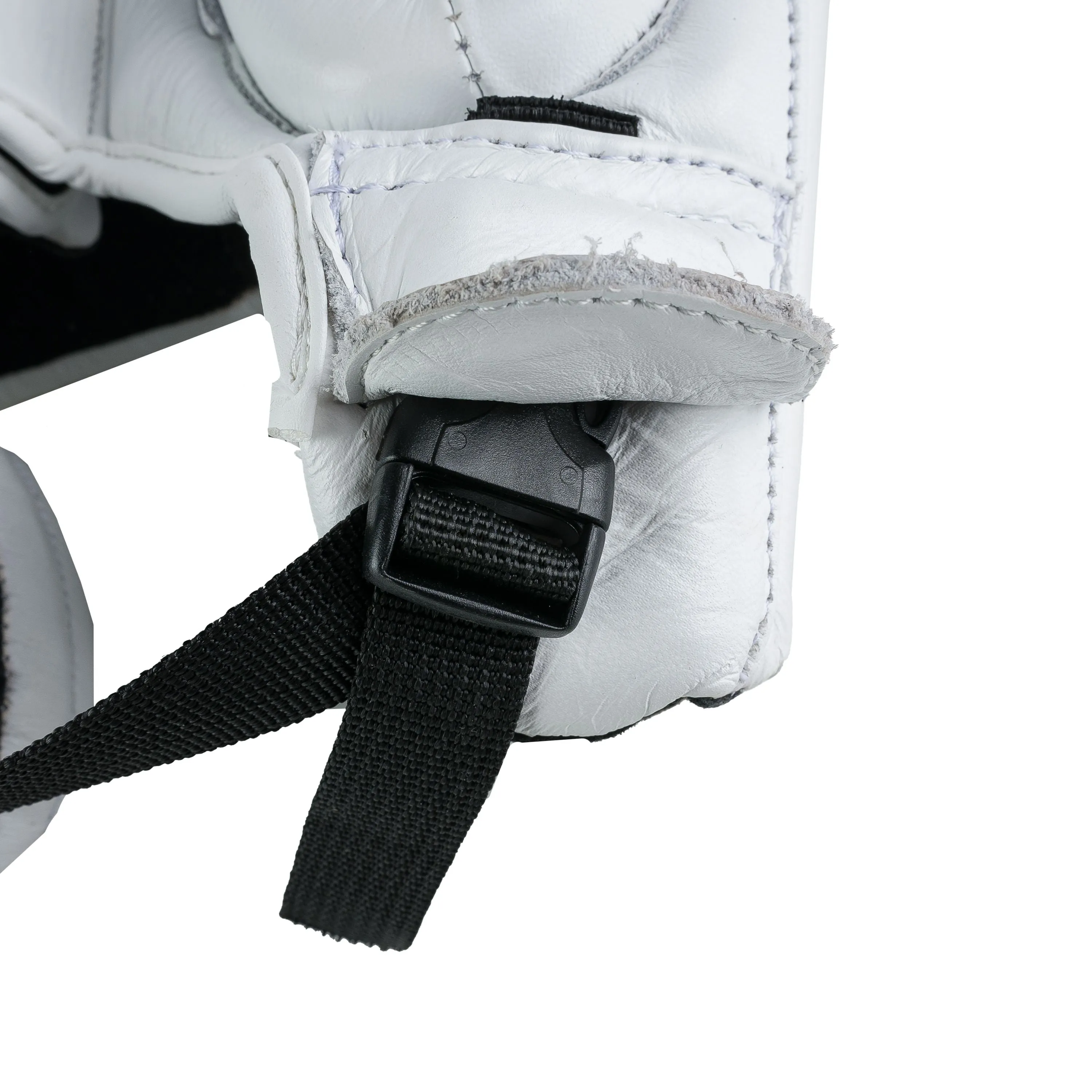 PUG ATHLETIC SP1 PRO CHEEKGUARD-WHITE