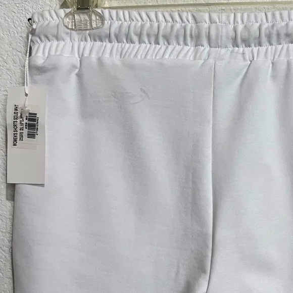 Resort World Designed by MACEOO White Stretch Knit Shorts New Medium