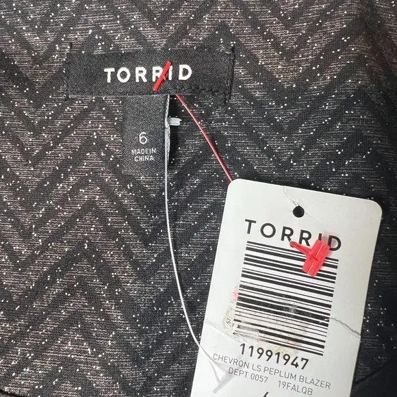 Torrid Studio Uptown Premium Ponte Black Chevron Peplum‎ Blazer Sz 6