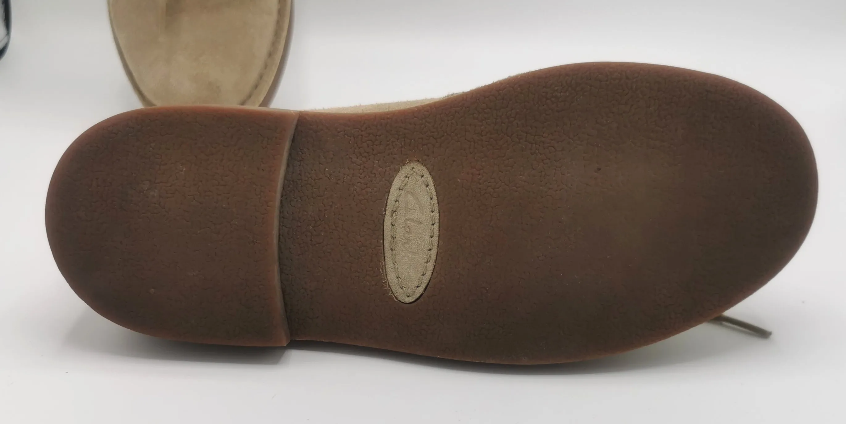 WOMENS SIZE 7.5 - CLARKS, Light Tan Suede, Fleece Lined Ankle Boots EUC B22
