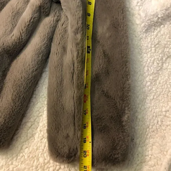 ZARA Women Jacket Women Size S Gray Tau[e Faux Fur Long Sleeve Open Front